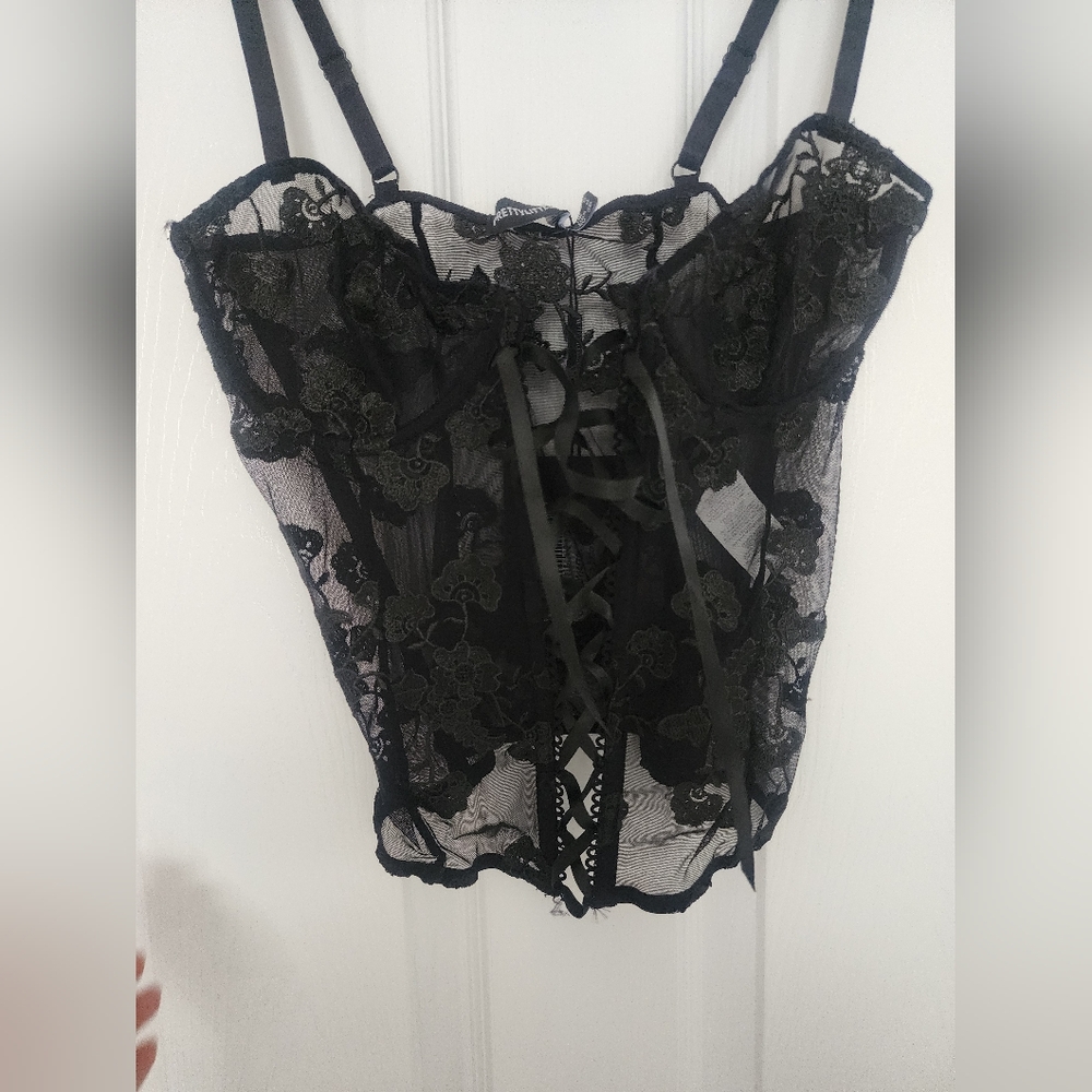 Prettylittlething lace floral corset top, size‎ 4, black